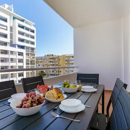 Charming&centrally Located In Sunny *