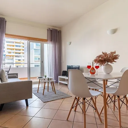 Charming And Centrally Located In Sunny By Lisbeyond Apartment Portimao